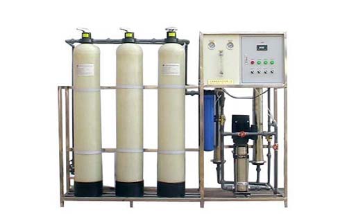 關(guān)于反滲透設(shè)備的介紹 關(guān)于反滲透設(shè)備的介紹