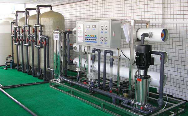 純凈水制取反滲透設備的工作原理及優(yōu)點(附圖) 純凈水制取反滲透設備的工作原理及優(yōu)點(附圖)