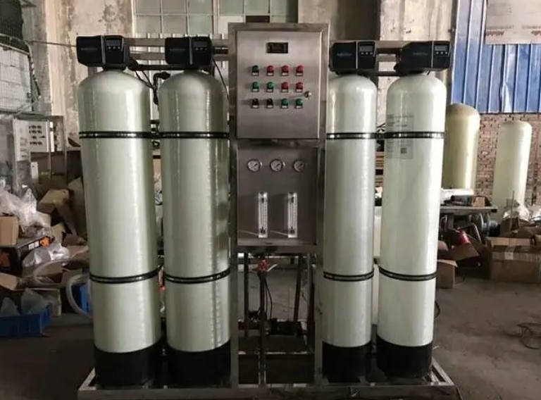 全自動(dòng)軟水器